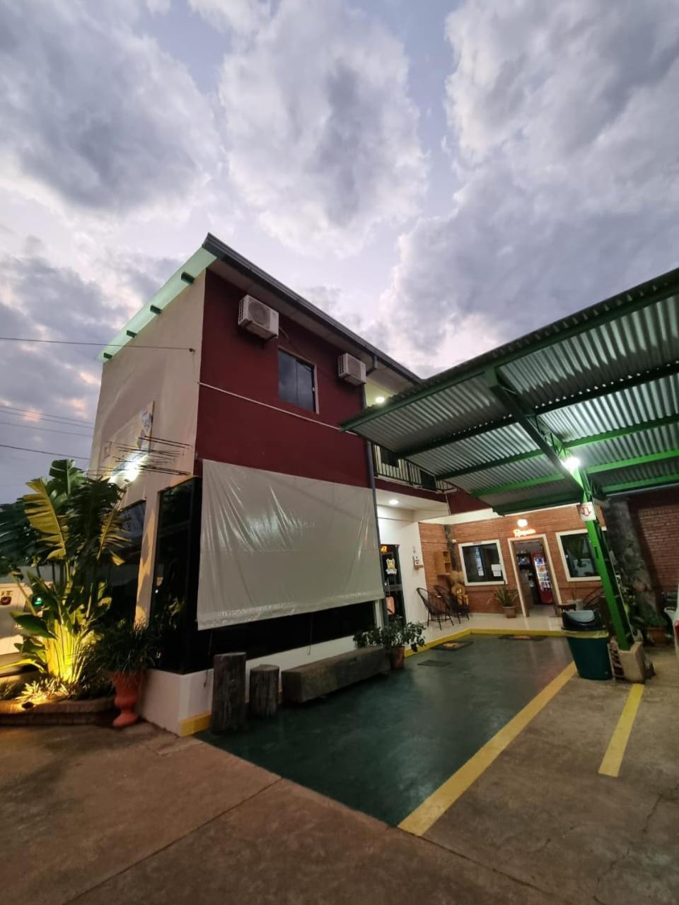 Hotel Karanda'Y Villa Concepción Exteriér fotografie